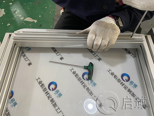 鋁型材推拉門框架細節2